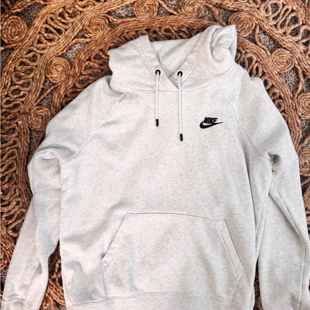Nike Gray Hooded Sweater for Everyday Comfort